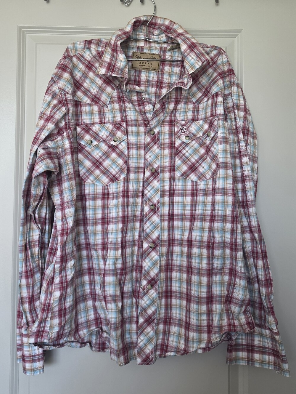 Wrangler Men’s Red Blue and White Plaid Button-Down Shirt